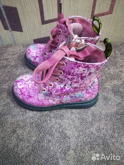 Сапожки для девочки