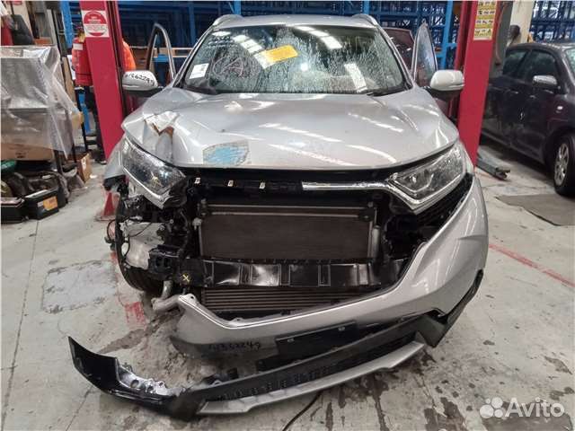 В разборе Honda cr-v 5