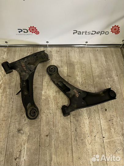 Рычаг передний левый/правый Suzuki Grand Vitara