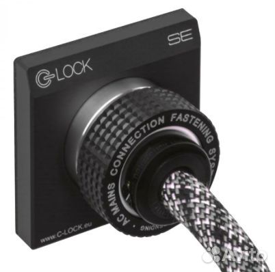 Hi-End силовая розетка с фиксацией кабеля