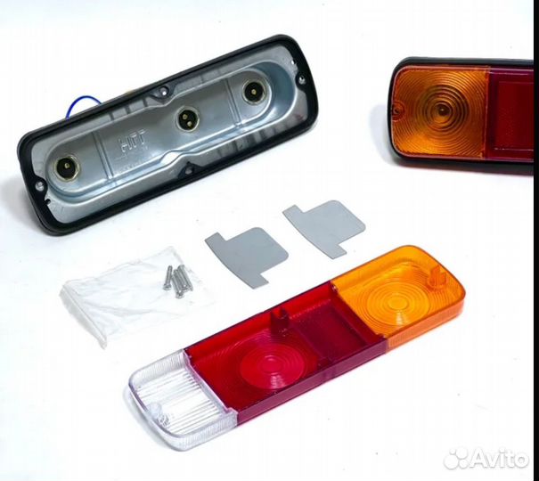 Фонарь задний, Toyota Dyna, Toyoace, Hiace