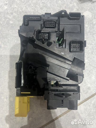 Блок управления подрулевой Volkswagen Jetta 5 Golf