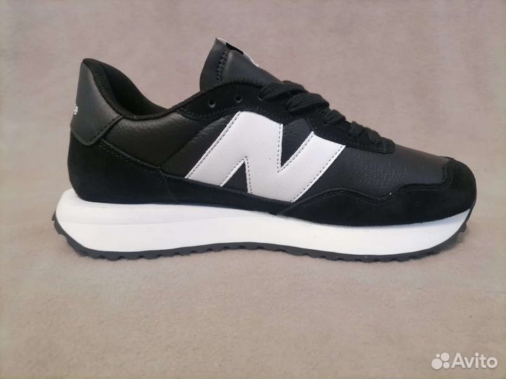 New Balance 237