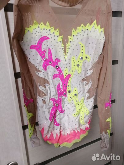 Купальниках для художественной гимнастики