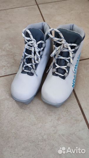 Лыжные ботинки 33-34 (21, 5 см)