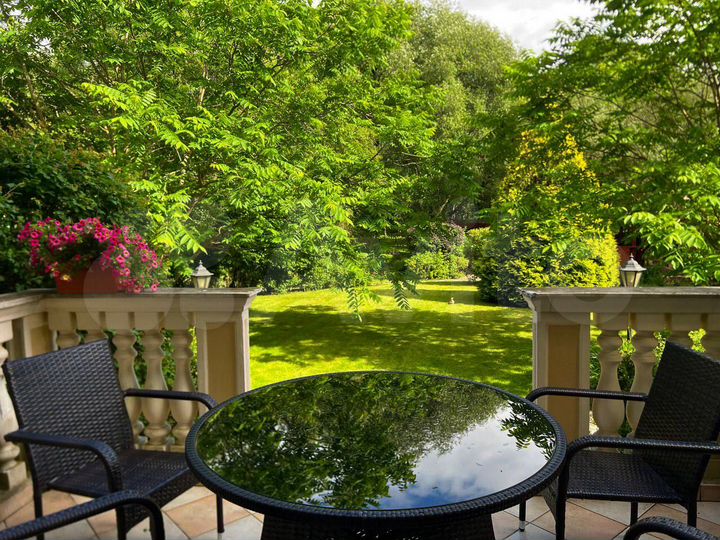 Коттедж 470 м² на участке 23,5 сот.