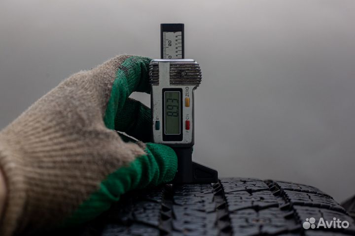 Toyo Observe GSi-5 225/65 R17 102S