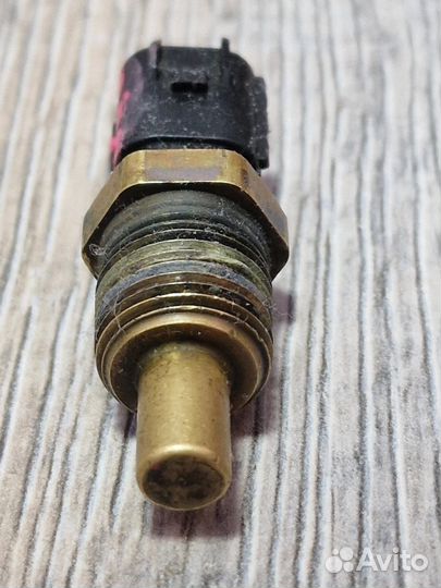 Датчик температуры 2контакта Chrysler Voyager III