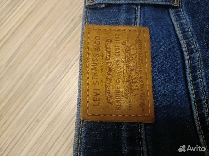 Джинсы levis 2 пары