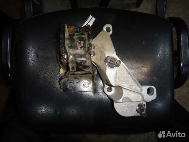 Подушка двигателя Duster R K4M 1,6 б\у