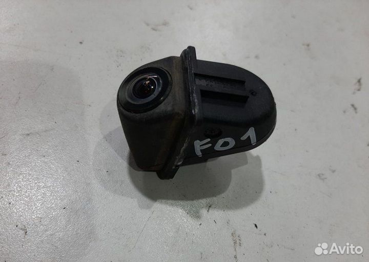 Камера вида задняя Bmw 7 F01 4.4 N63 2012