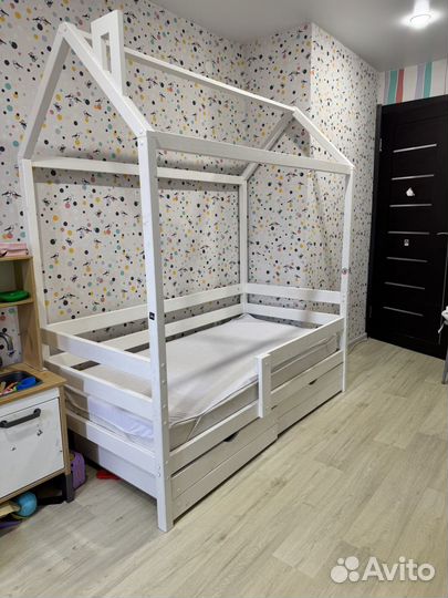 Кровать домик 160 80 с матрасом