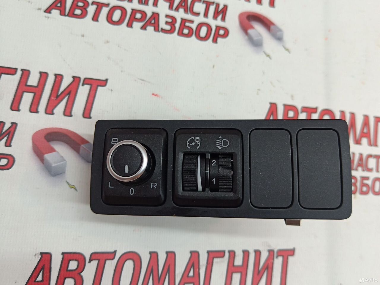 Блок управления зеркалами Geely Atlas NL3