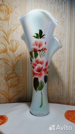 Ваза молочное стекло 30 см