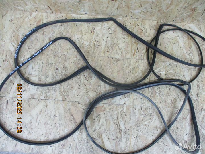 Уплотнитель лобового стекла Дэу Нексия N150