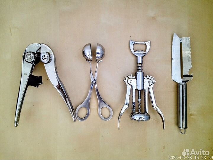 Столовые приборы