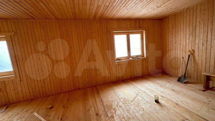 Дом 60 м² на участке 5 сот.