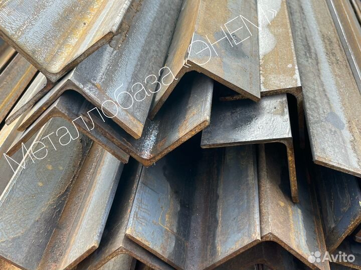 Уголок металлический