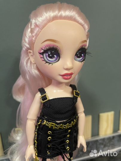Кукла Rainbow High