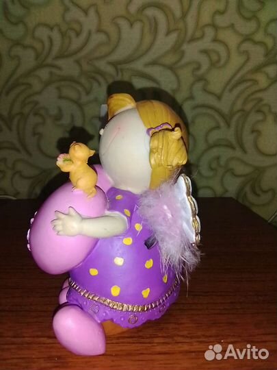 Сувениры,копилки, девочка и бычок сердечком