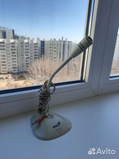 Микрофон Genius