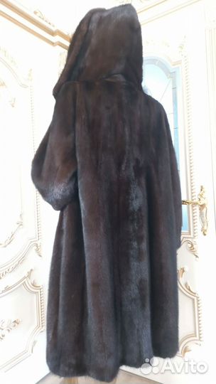 Шуба норковая.Р-50-52-54.Греция