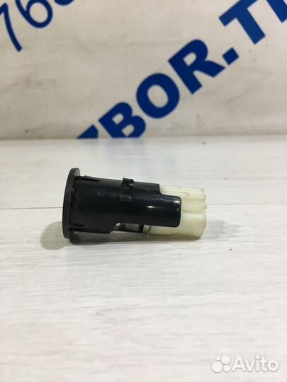 Гнездо прикуривателя renault duster 2.0 4wd мт