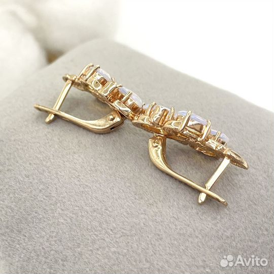 Новые золотые серьги с опаловым стеклом 585 пробы