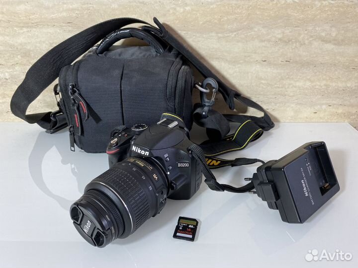 Зеркальный фотоаппарат Nikon D3200 kit 18-55 VR