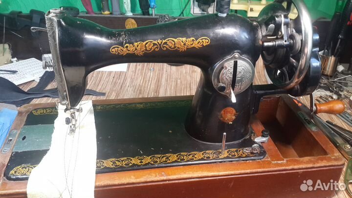 Швейная машина подольская