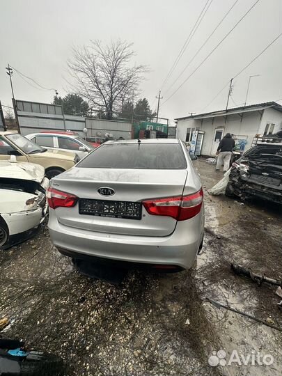 В разборке кио рио 3, 2012 год, обьём 1,6