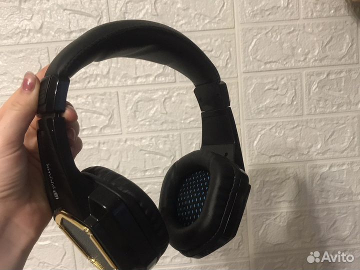 Наушники с микрофоном