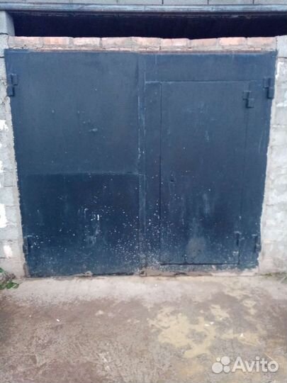 Ворота гаражные металлические распашные