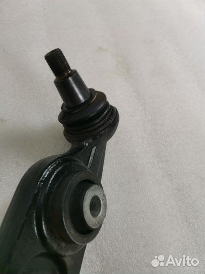 Рычаг подвески нижний передний левый Land Rover