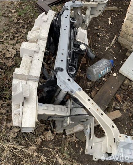 Телевизор Ниссан Альмера Классик 2012-13 гв. G11