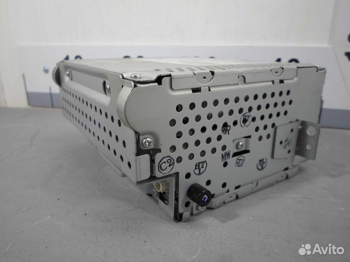 Магнитола Volvo V70 3 (BW) 31210433AB