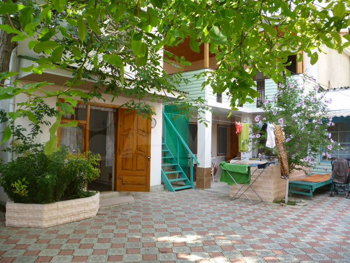 Комната 12 м², 1/2 эт.