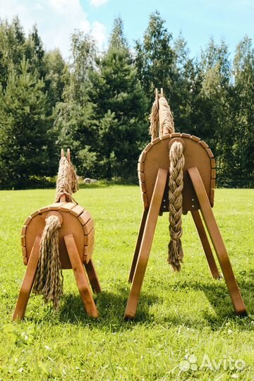 Фигура для улицы: Лошадка