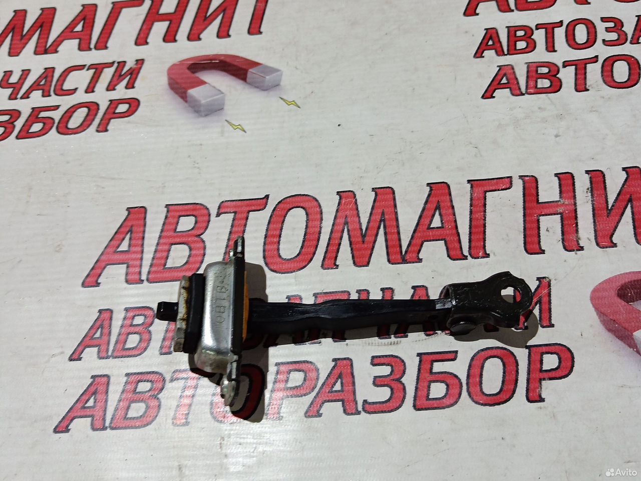 Ограничитель двери задней левой Киа Рио 4 FB