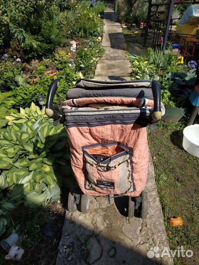 Прогулочная коляска