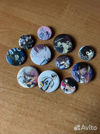 Значки и стикеры