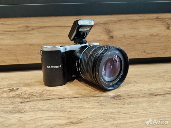 Фотоаппарат Samsung NX210 (120)