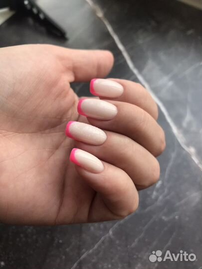 Маникюр педикюр