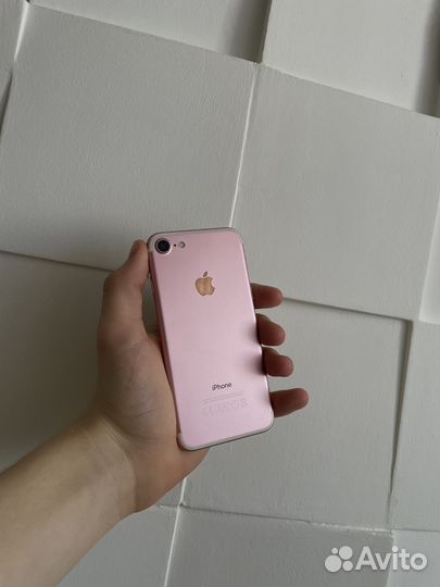 iPhone 7, 32 ГБ