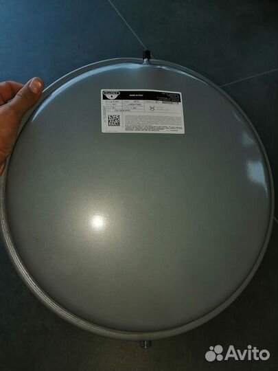 Расширительный бак Аристон, Бош, Будерус