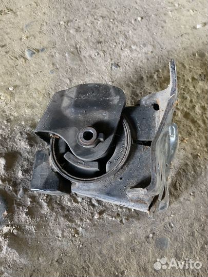 Подушки двигателя Nissan X-Trail T30