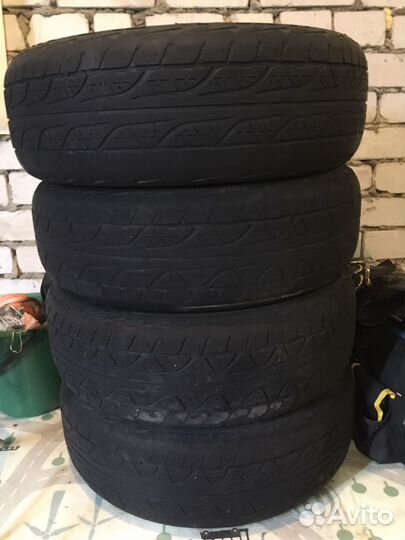 Dunlop Grandtrek TG5 215/65 R16