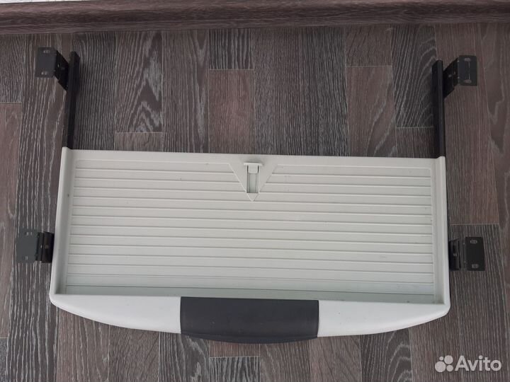 Полка для клавиатуры