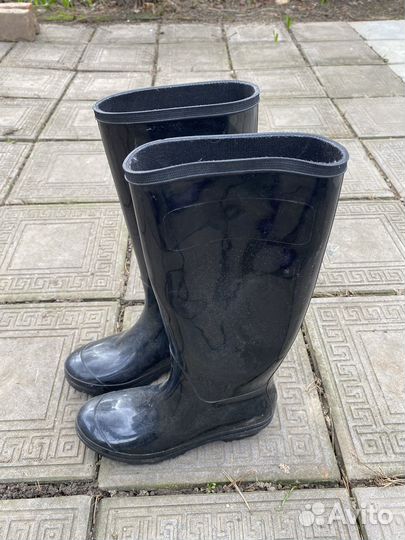 Резиновые сапоги высокие