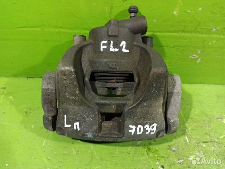 Суппорт тормозной передний Land Rover Freelander 2